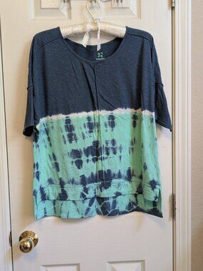Green Tea Relaxed Fit Tie Dye T-shirt Size Large